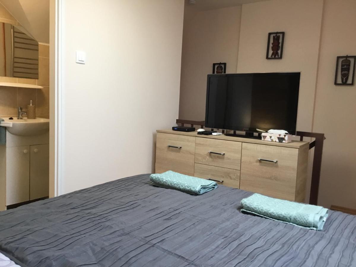 Kincsem Apartman Еґер Екстер'єр фото